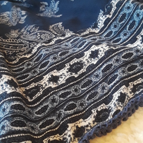 🌻 Abercrombie & Fitch crop top - Picture 2 of 3